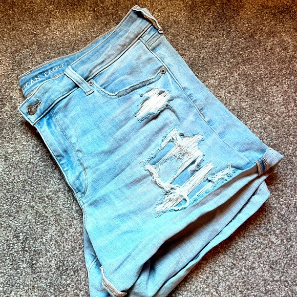 AMERICAN EAGLE SHORTS - Picture 8 of 11